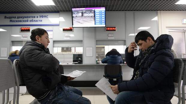 Глава Крыма Аксенов призвал ужесточить миграционную политику