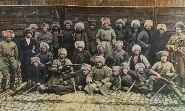 Кубанские казаки «волчьей сотни» генерала А.Г. Шкуро, период Гражданской войны в России.