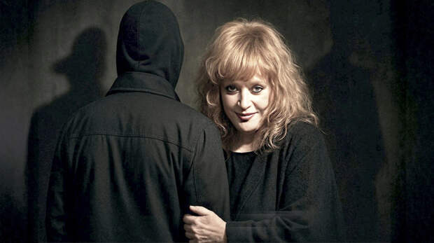 "Придворный армянин" начал хвалить Пугачёву. И тут началось