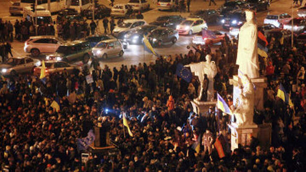 В Киеве продолжаются народные волнения, фото с места событий