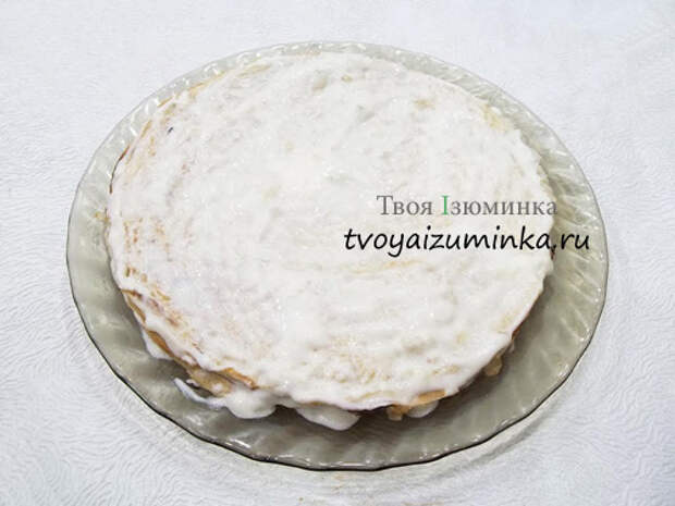 Промазывание блинов кремом