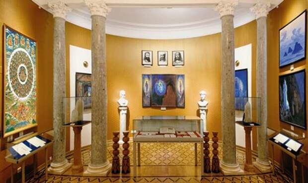museum2.jpg
