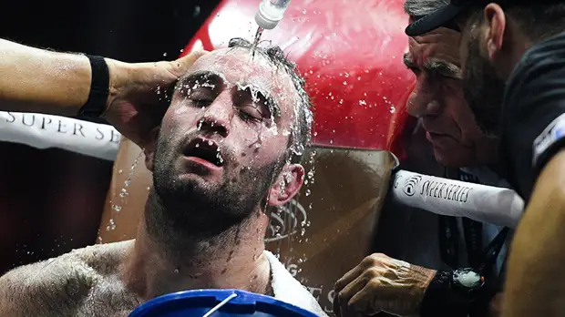 «Мы провели прекрасный поединок»: что говорили Усик и Гассиев после боя в Москве