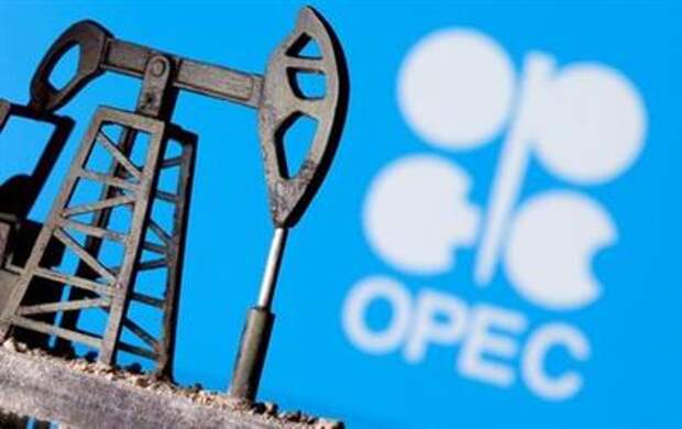 FILE PHOTO: A 3D printed oil pump jack is seen in front of displayed OPEC logo in this illustration picture, April 14, 2020. REUTERS/Dado Ruvic/File Photo