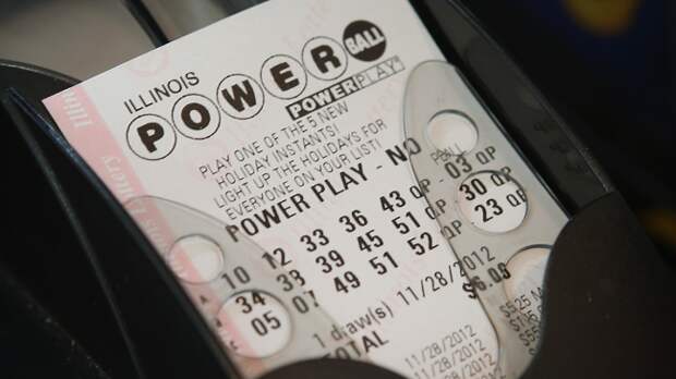 Pro Poker Player Organizes Massive High-Stakes Powerball Pool