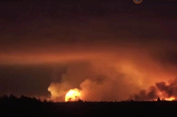 У Чернигова после удара по базе ВСУ заметили автобусы с надписью «груз 200»