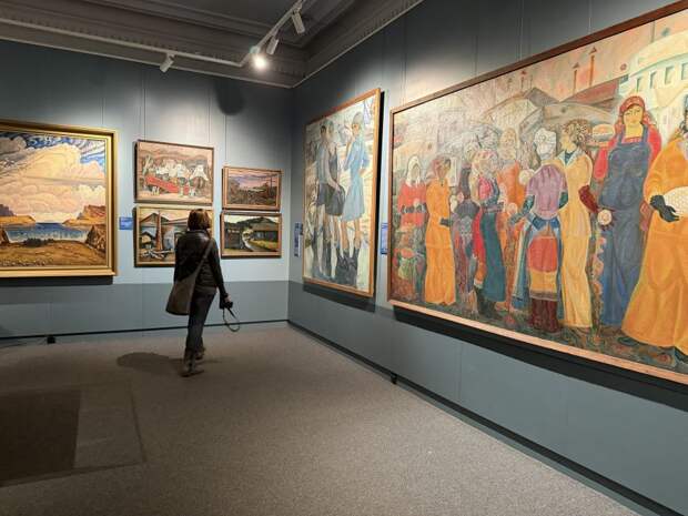 Юбилейная выставка художников-шикотанцев открылась во Владивостоке