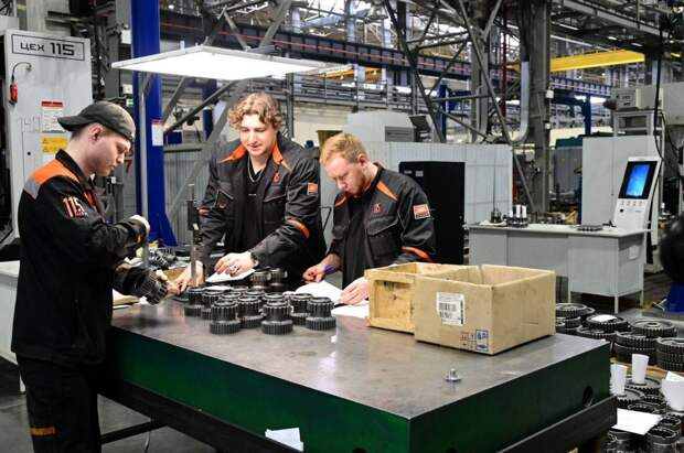 «Уралвагонзавод» опроверг информацию о сокращении персонала на 60%