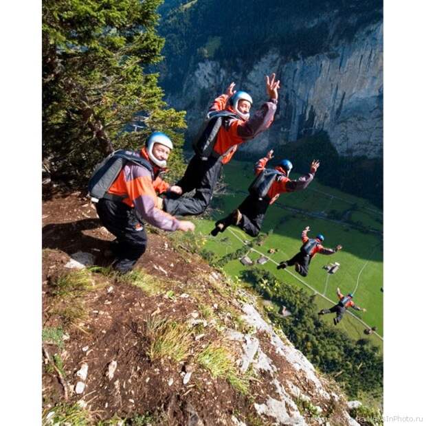 Захватывающие прыжки британской команды по бэйсджампингу ProBASE | NewsInPhoto.ru Новости и репортажи в фотографиях (8)