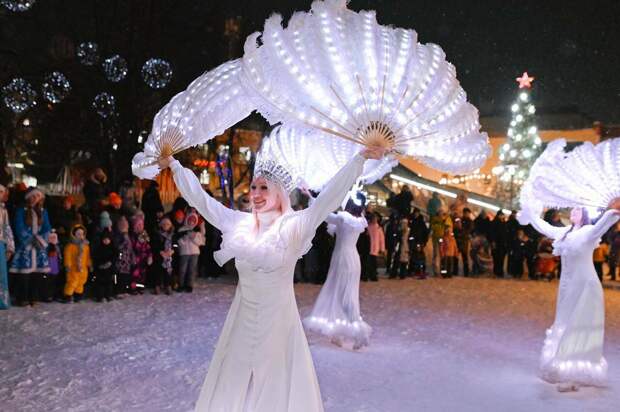 Шоу-балет, сказочные герои и домашний плов: в Менделеевске прошел гастрофест
