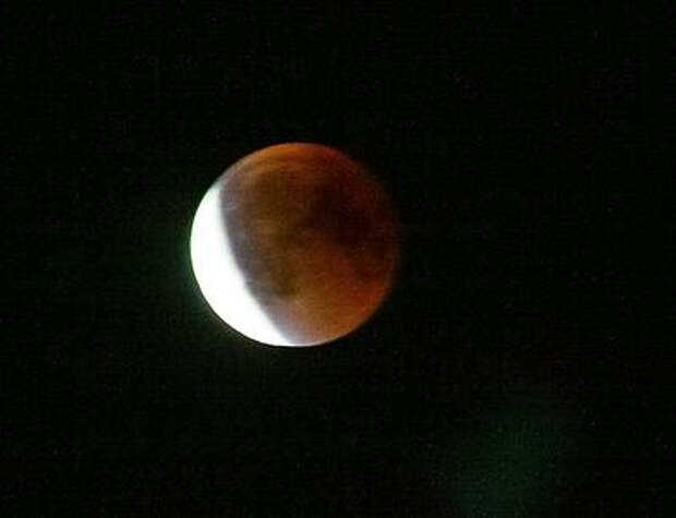 Над какими российскими регионами появится «Кровавая луна»?