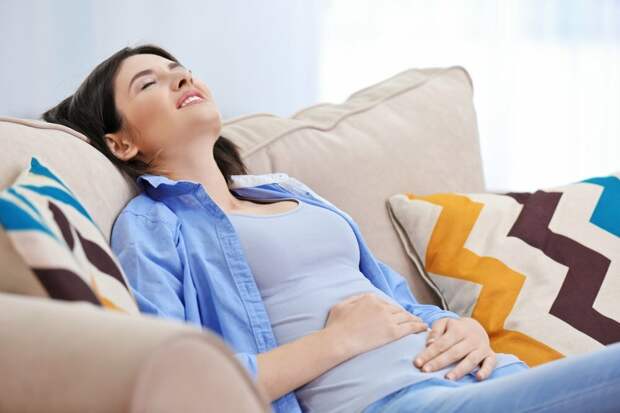 Частые вздутия живота при менопаузе: причины и методы лечения
