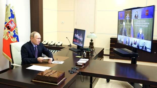Путин: Промышленное производство в России вернулось к уровню прошлого года