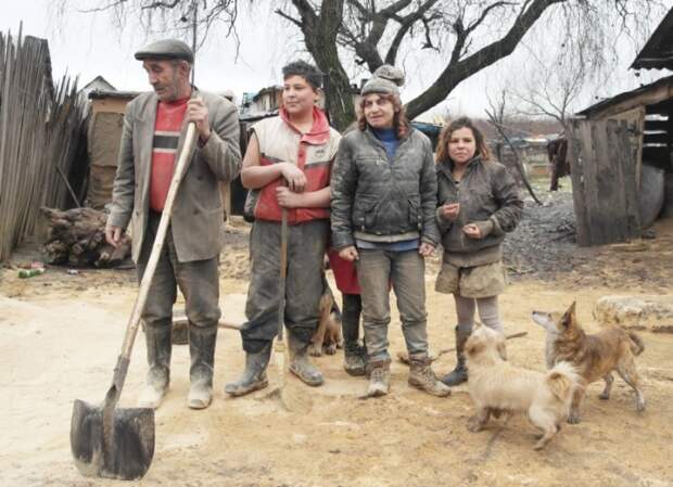 20 обескураживающих снимков из жизни цыган