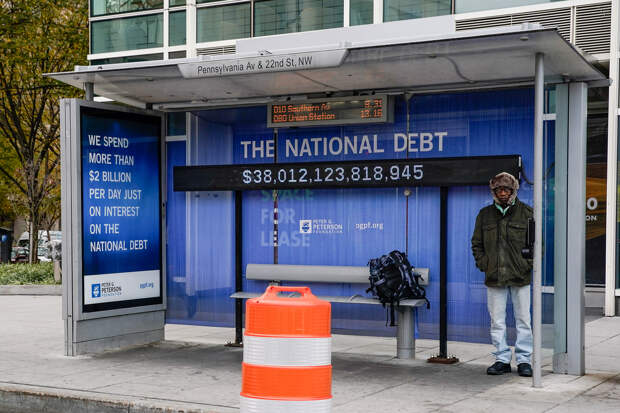 Госдолг США рекордно вырос