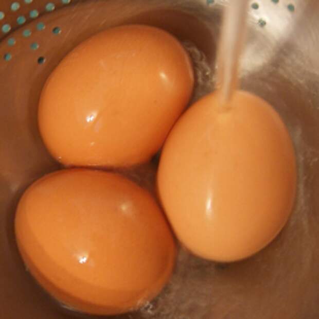 помыть яйца