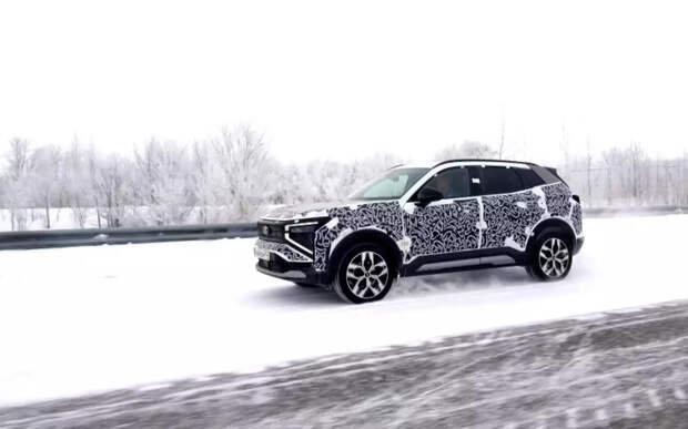 Кроссовер Lada Azimut испытали морозами, солью и плохими дорогами