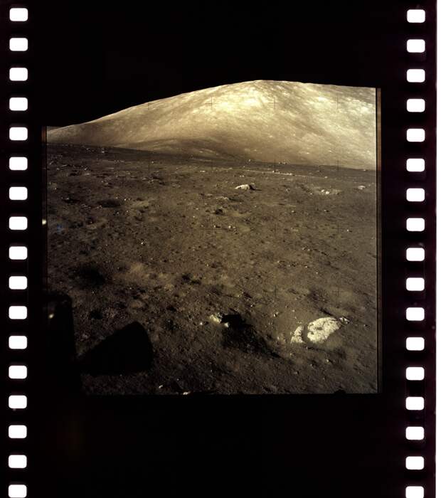 Оригинал: http://tothemoon.ser.asu.edu/data_a70/AS17/extra/AS17-147-22486.small.png