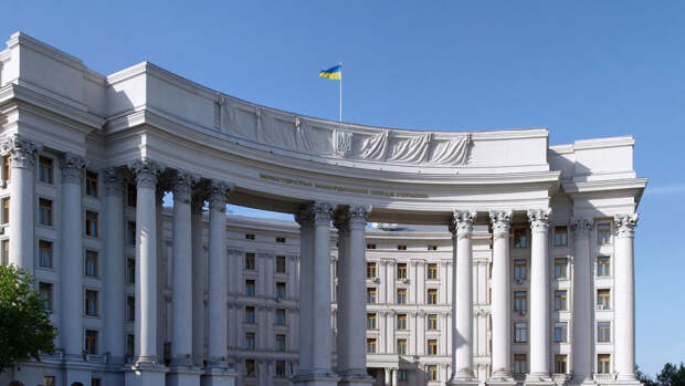 МИД Украины намерен вернуть своего консула из Санкт-Петербурга