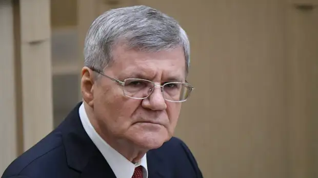 Чайка взял под контроль подготовку медучреждений в рамках борьбы с коронавирусом