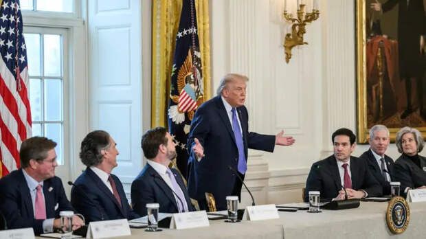 Головная боль Трампа: нефтяники США отвергли Венесуэлу и положили глаз на Иран