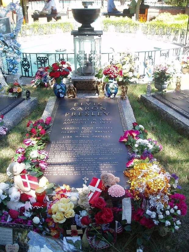 Элвис Пресли жизнь, звезды, кладбище, могилы, музыканты, похоронены