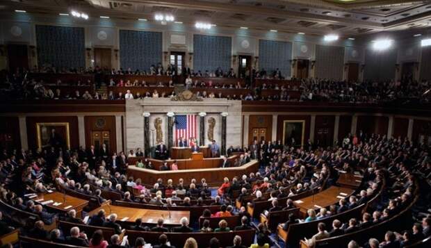 Конгресс США принял спорный закон о бюджете
