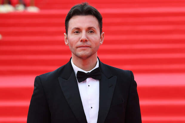 Вячеслав Манучаров: как актер в одиночку воспитывает троих детей после трагедий и предательства