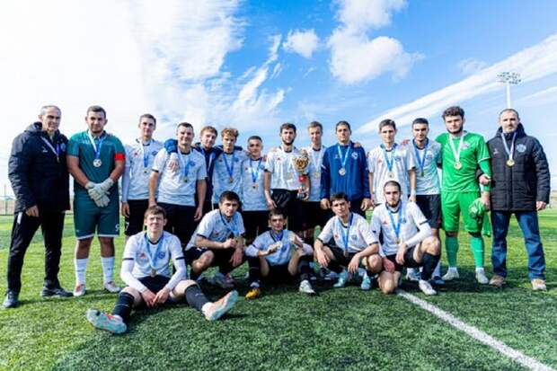 Футбольная команда АГУ выиграла чемпионат Национальной студенческой футбольной лиги (НСФЛ) в группе «В»