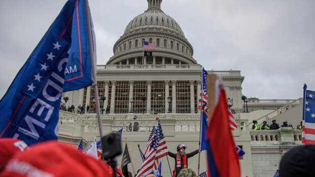 Политолог: Вопросы о реванше трампизма и гражданской войны в США все еще не сняты