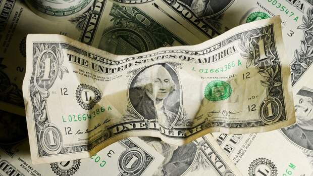 США угрожает запретом на операции с долларами