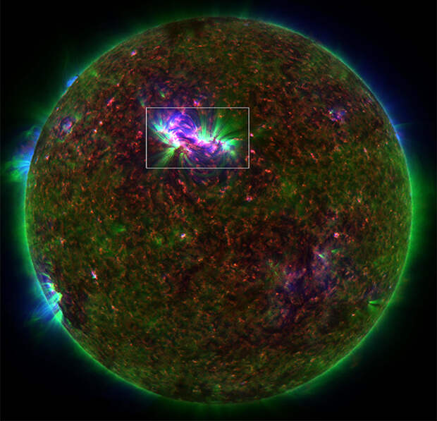 Снимок Солнца, сделанный SDO 25 апреля 2010-го. В рамке находится активная область, которую изучали авторы. (Иллюстрация НАСА / SDO / AIA.)