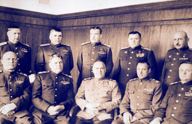 Все ли "репрессированные" невиновны? Как подкручивали цифры на примере "репрессий военных".