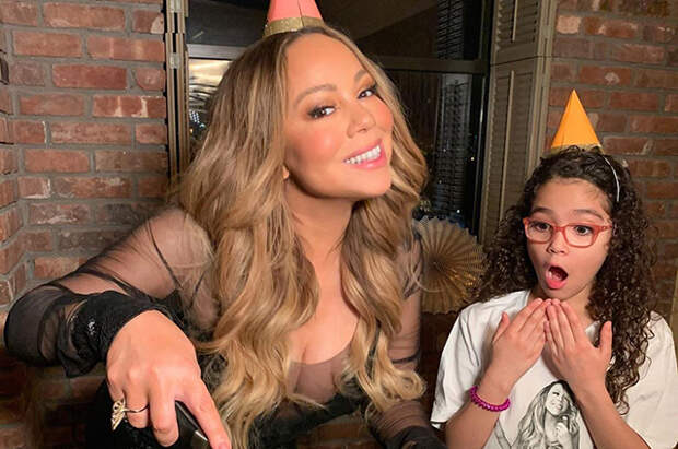 Мэрайя Кэри отпраздновала 50-летие с детьми в условиях самоизоляции