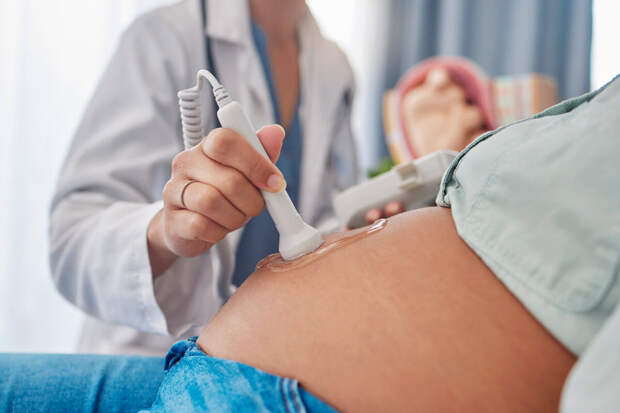 В Екатеринбурге у беременной снизился интеллект из-за перенесенного герпеса