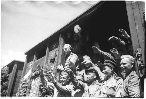 Photographs Of Red Army During World War II 3_006