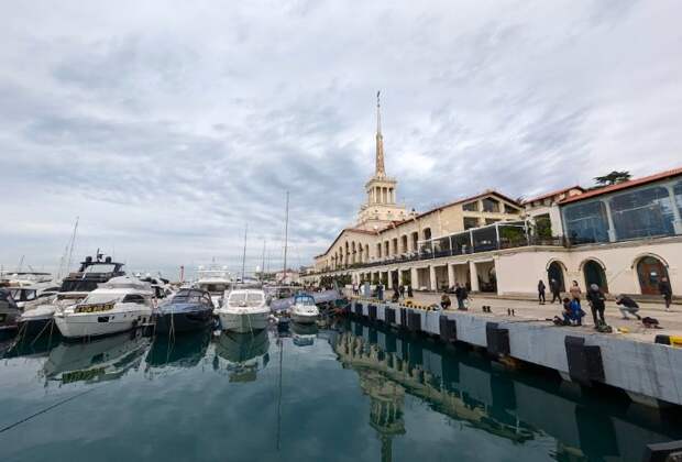 Морской порт Сочи станет полигоном для военных учений со стрельбами 12 января