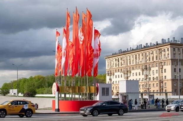 Не прогнулись под НАТО: генерал объяснил список иностранных гостей на 9 мая