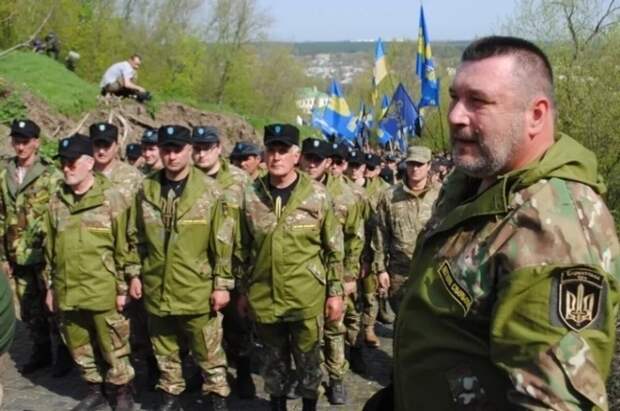 «Ты кого нам подсунул?» Украинские нацисты набросились на Зеленского