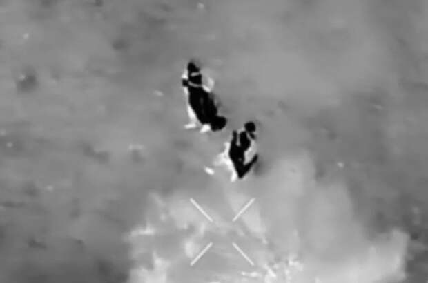 Снимают одежду с мирных: переодетые диверсанты ВСУ идут в атаку у Купянска