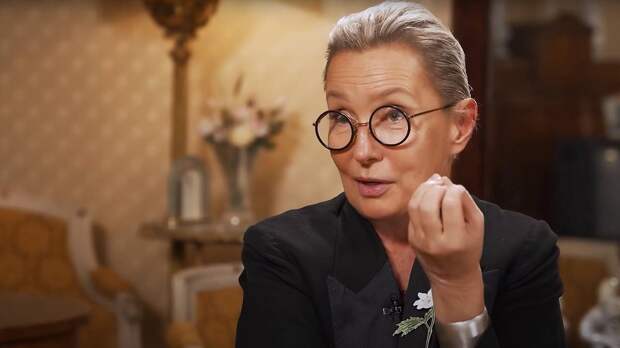 Стало известно, кто заменит гуру этикета Полякову в новом сезоне «Пацанок»