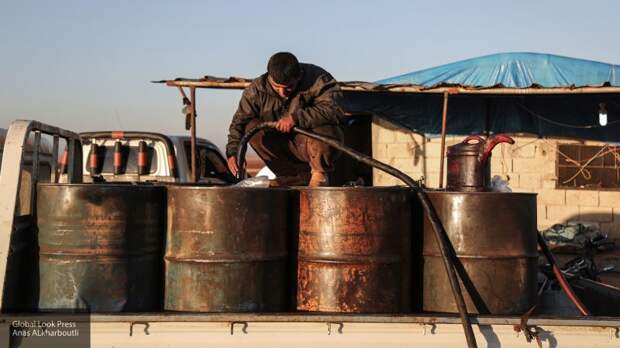 США воруют сирийскую нефть, называя это "защитой от ИГИЛ"