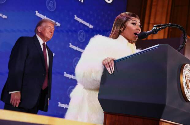 «Я отращу ногти»: Трамп вдохновился рэпершей Ники Минаж после ее речи на конференции