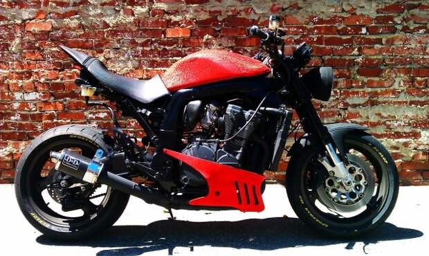 Стритфайтер Suzuki GSX-R750 W 1993