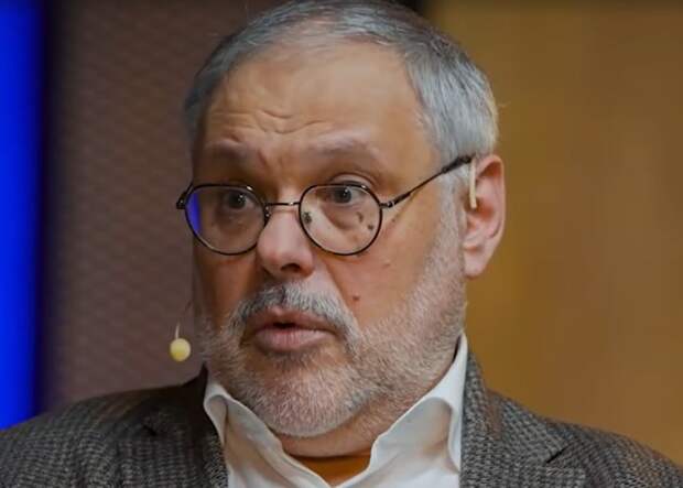 Чиновники строят из себя "новых феодалов" и копят миллиарды на счетах: Хазин раскрыл правду, как богачи возрождают сословия