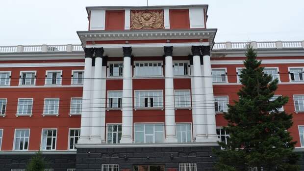 Суд обязал завод "Алтайгеомаш" вернуть 3,6 млн рублей субсидии из‑за недобора в 24 рубля