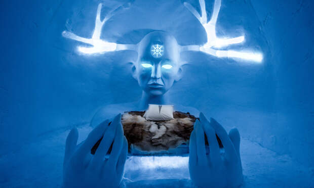 Невероятный ледяной отель Ice Hotel в Швеции