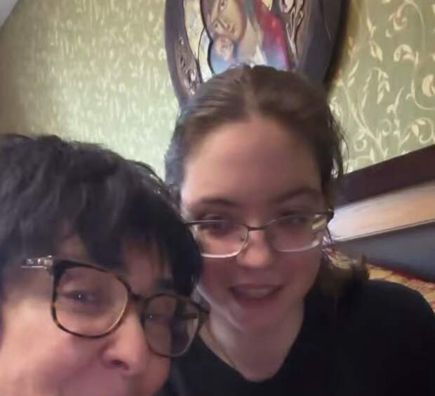 Особенная дочь Лолиты не хочет обращаться за помощью