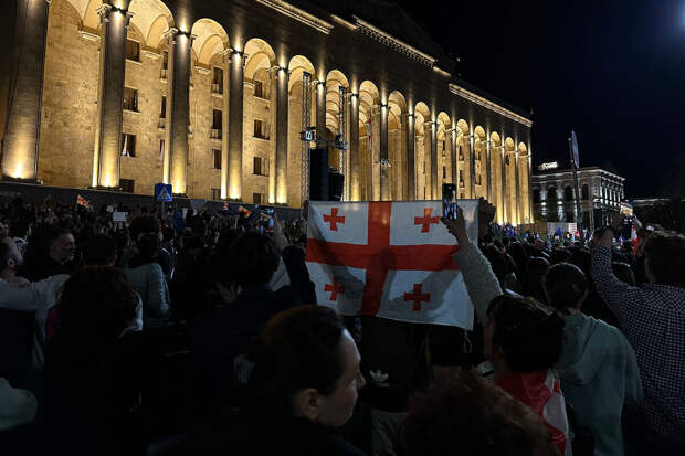 Радикалы в Грузии призвали выходить на акции против закона об иноагентах