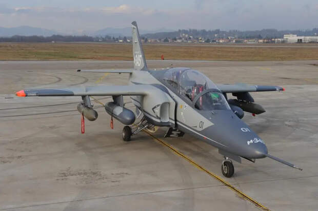 Учебно-тренировочные самолёты M-345 для ВВС Италии